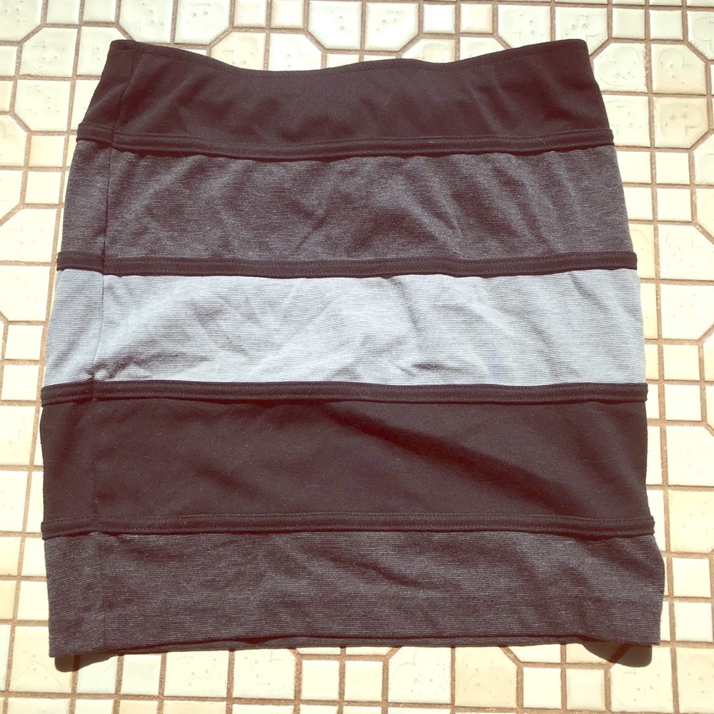 A. Byer short pencil skirt. Black and gray. Size M